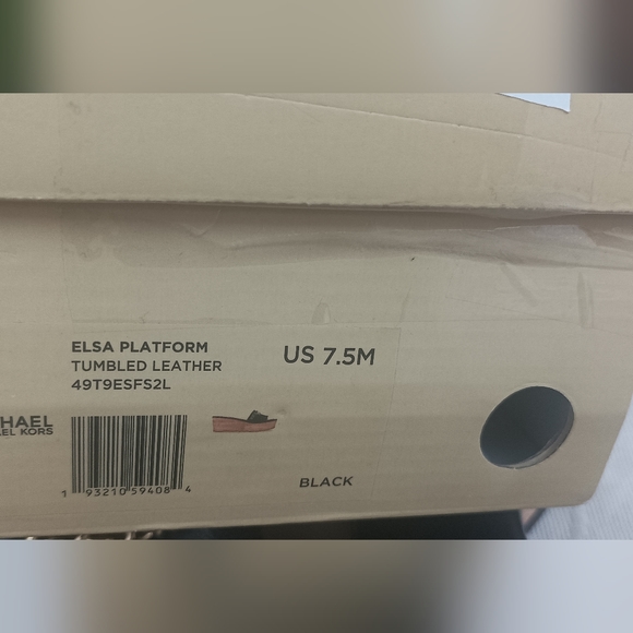 Authentic Michael Kors Elsa Platforms for women - Picture 7 of 11